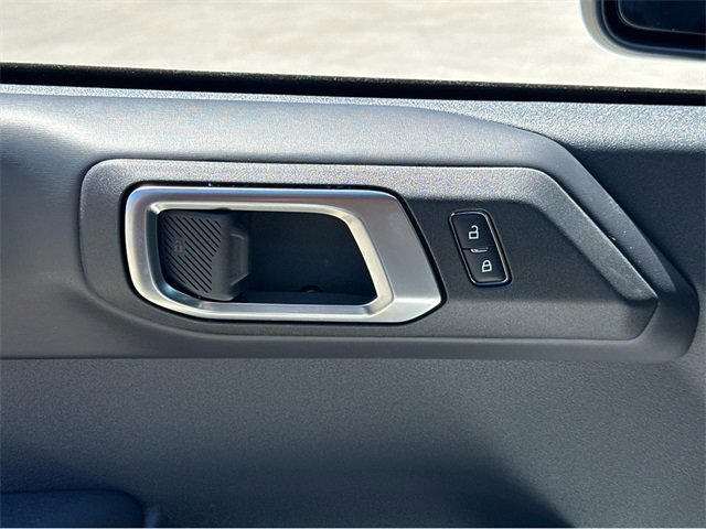 New 2025 Ford Bronco Outer Banks image 38