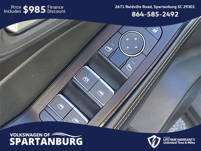 Used 2024 Nissan Rogue SL image 16