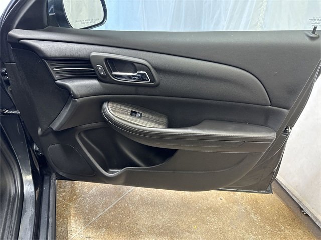 Certified 2015 Chevrolet Malibu LT w/ Power Convenience Package image 24