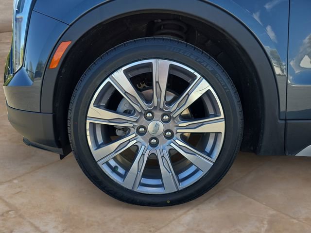 Used 2020 Cadillac XT4 Premium Luxury w/ Cold Weather Package image 14