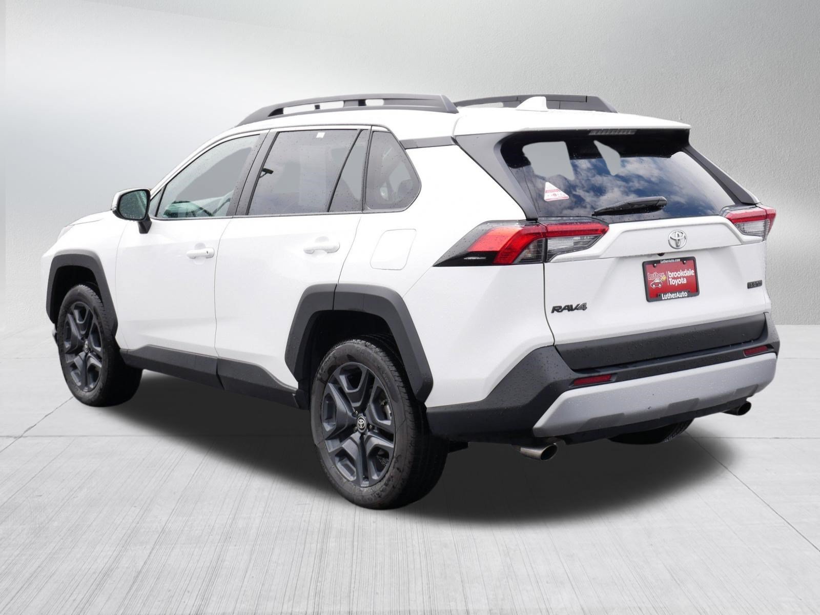 Certified 2024 Toyota RAV4 Adventure AWD/4WD image 5
