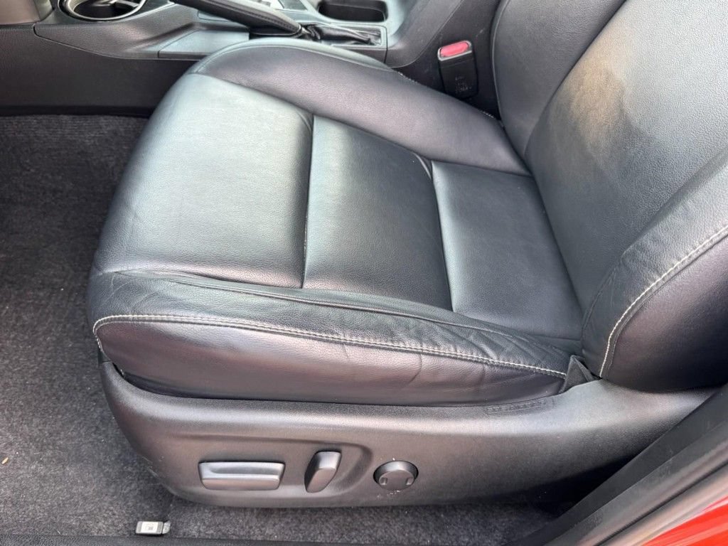 Used 2016 Toyota RAV4 Limited AWD/4WD image 15