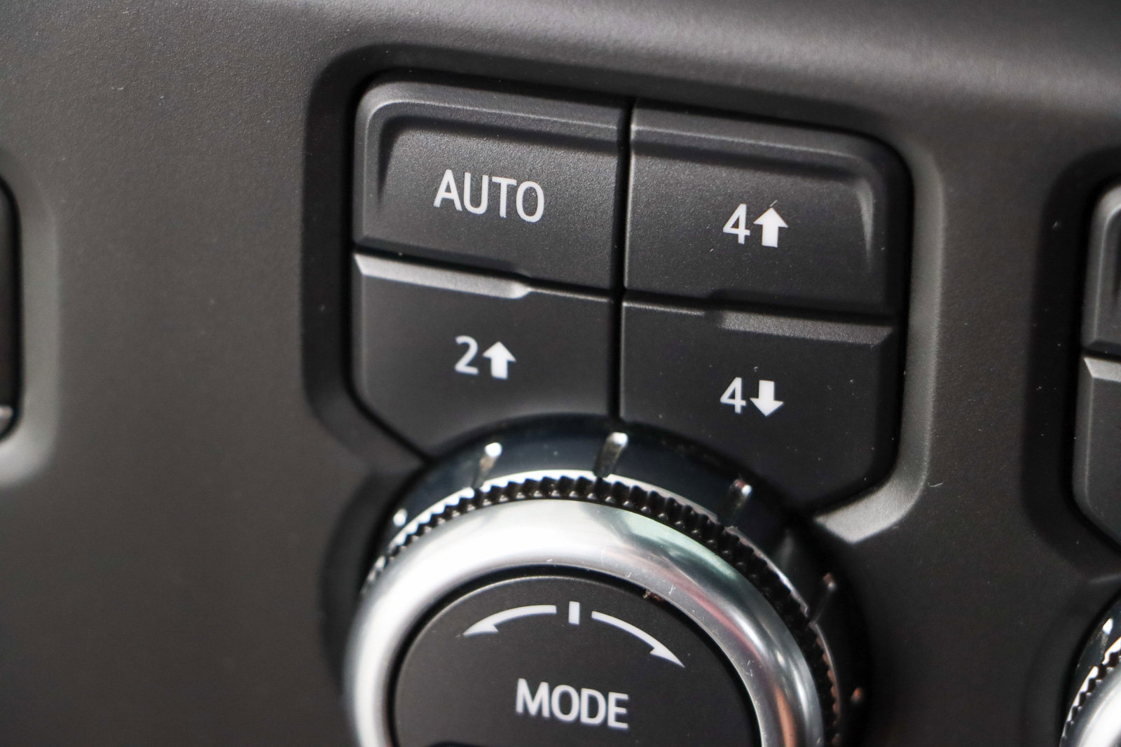 Used 2024 GMC Sierra 2500 AT4 w/ AT4 Premium Plus Package image 24