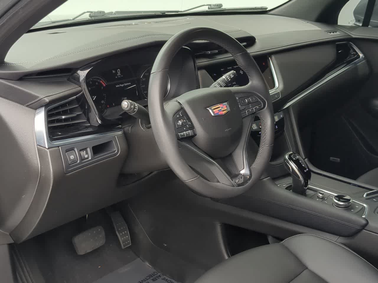 Used 2024 Cadillac XT6 Luxury FWD image 10