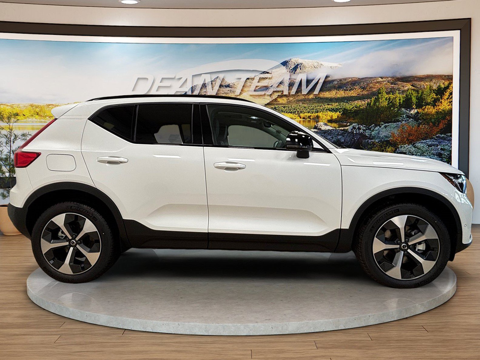 New 2026 Volvo XC40 B5 Plus w/ Protection Package Premier AWD/4WD image 7