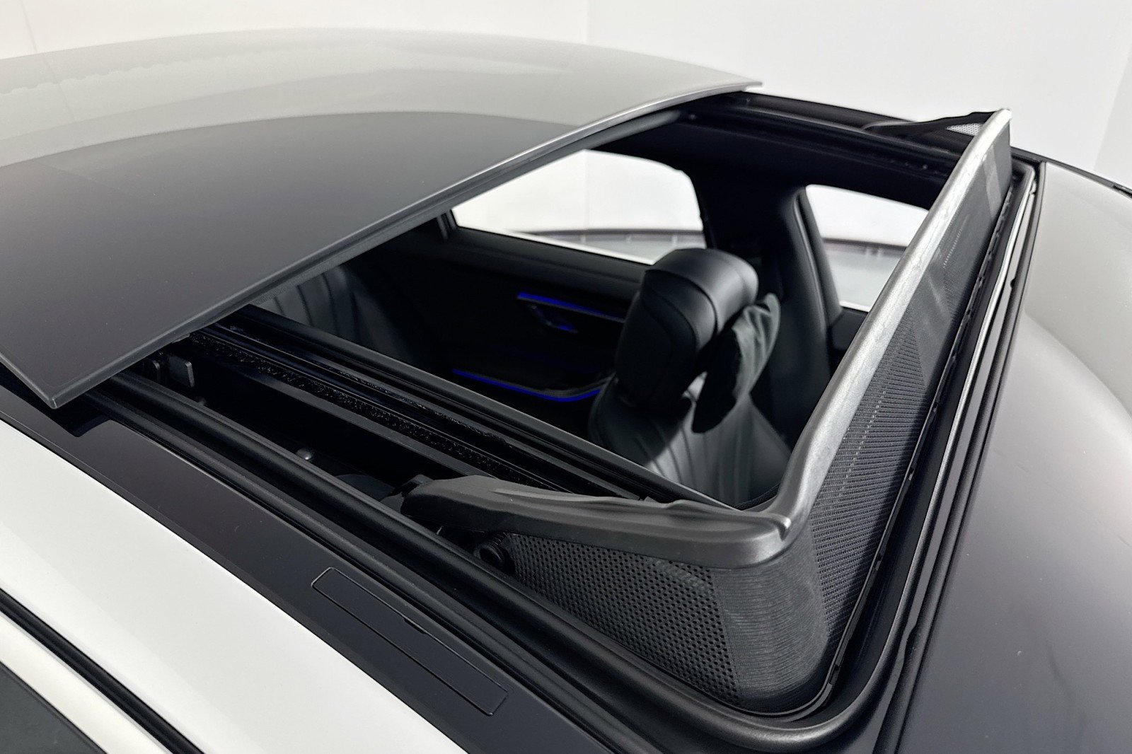 New 2026 Mercedes-Benz S 500 4MATIC image 21