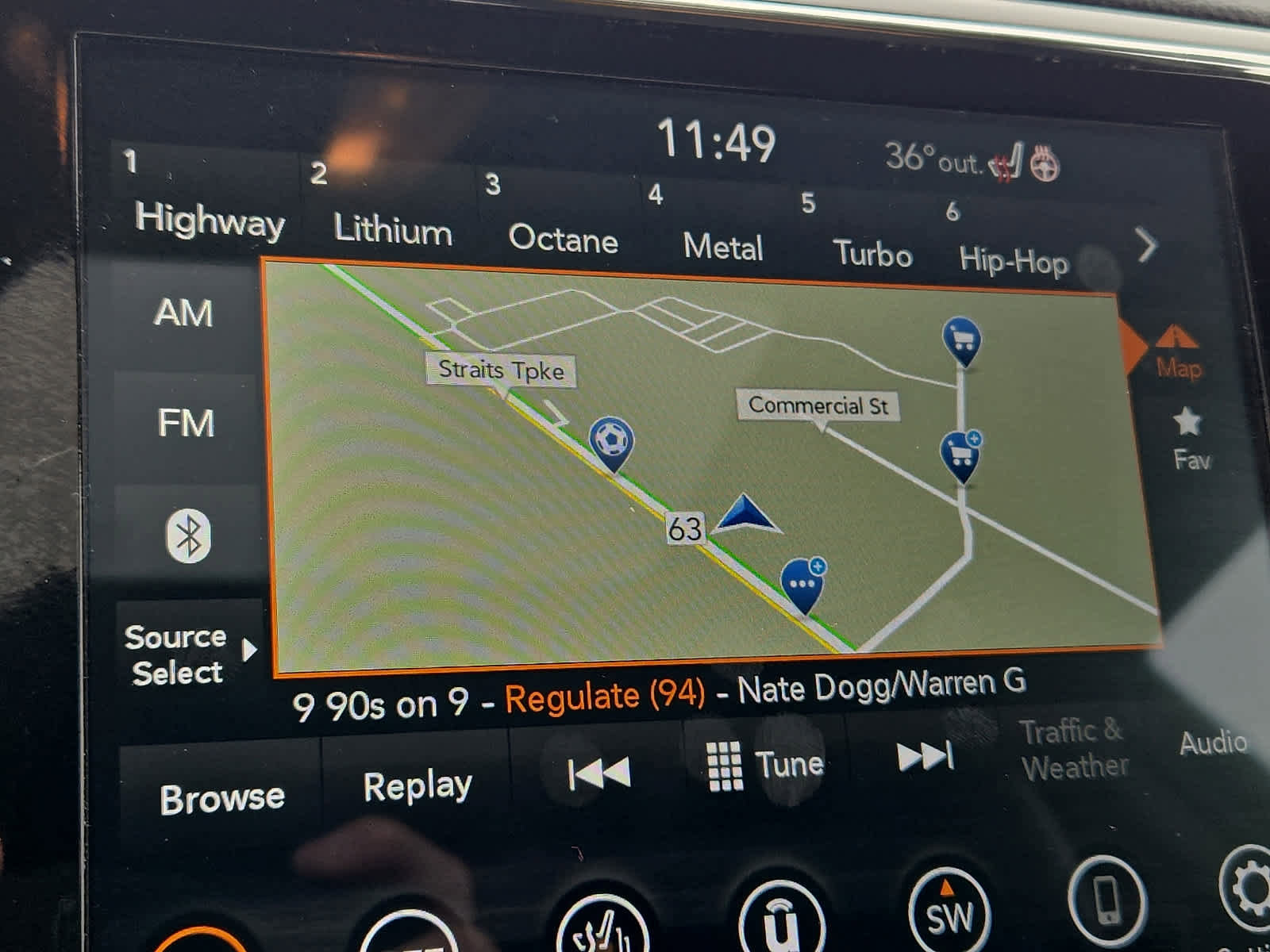 Used 2021 Jeep Grand Cherokee Laredo X image 21