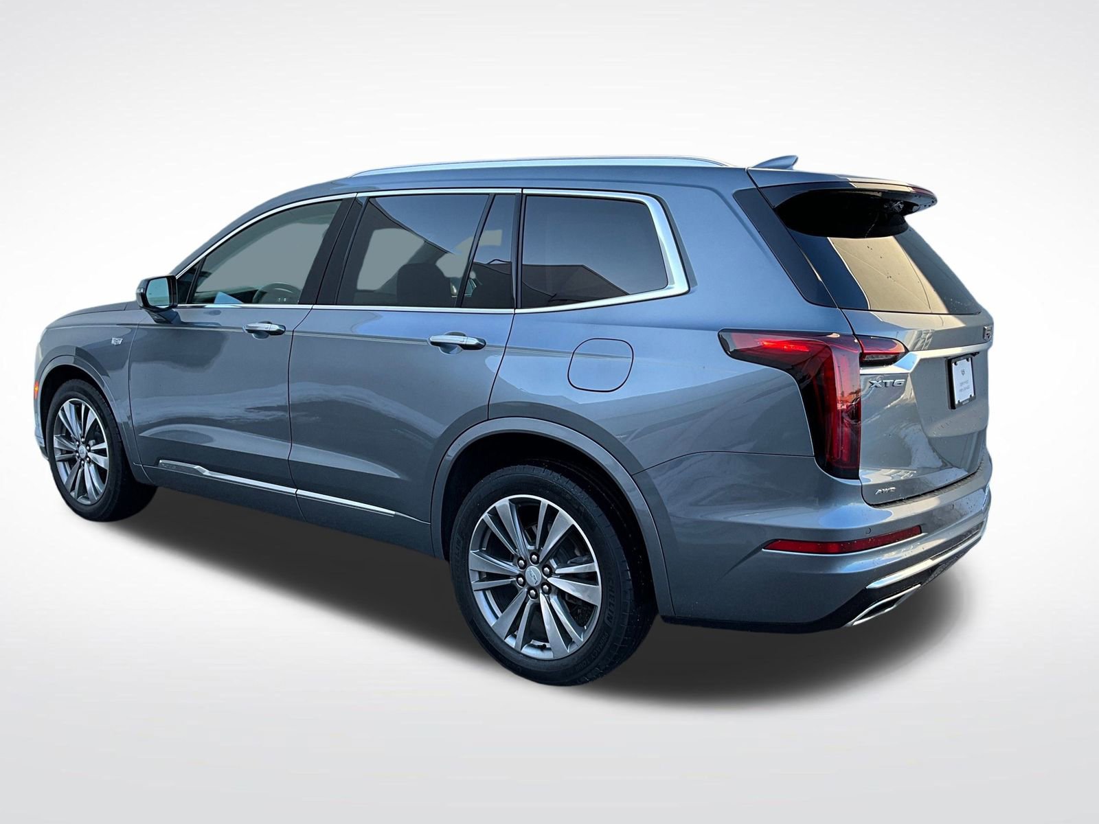 Certified 2021 Cadillac XT6 Premium Luxury image 3