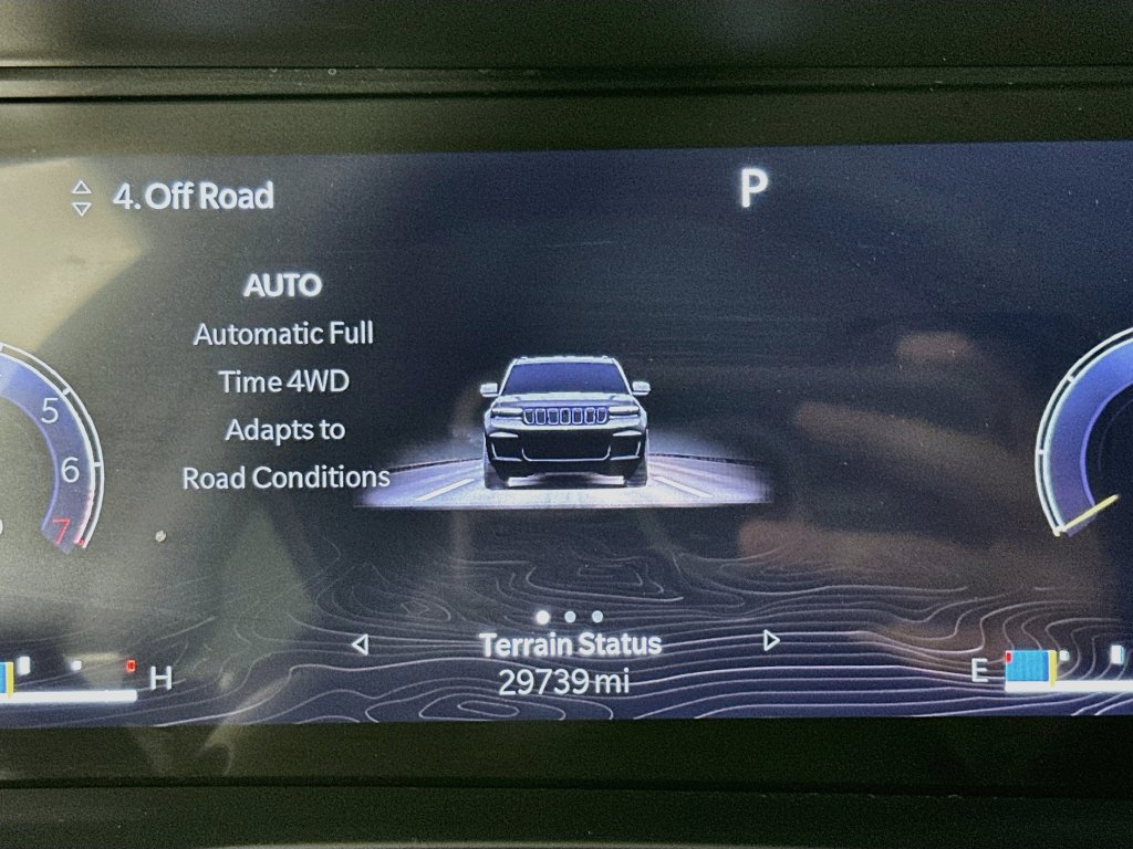 Certified 2023 Jeep Grand Cherokee L Limited w/ Luxury Tech Group II AWD/4WD image 19
