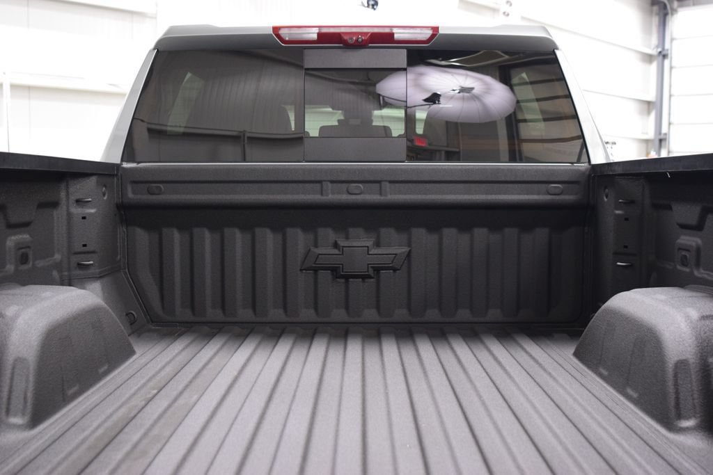 Used 2026 Chevrolet Silverado 1500 High Country w/ Technology Package AWD/4WD image 21