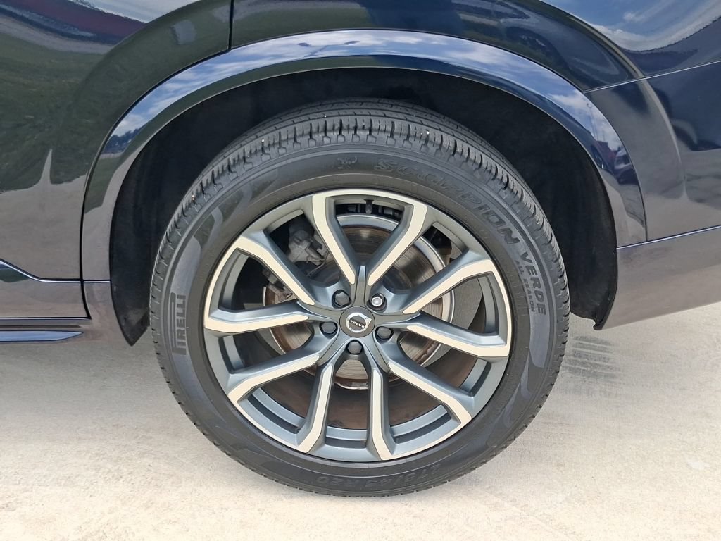 Used 2019 Volvo XC90 T6 Momentum AWD/4WD image 4
