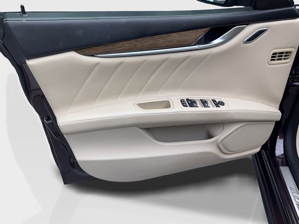Used 2021 Maserati Ghibli RWD image 31