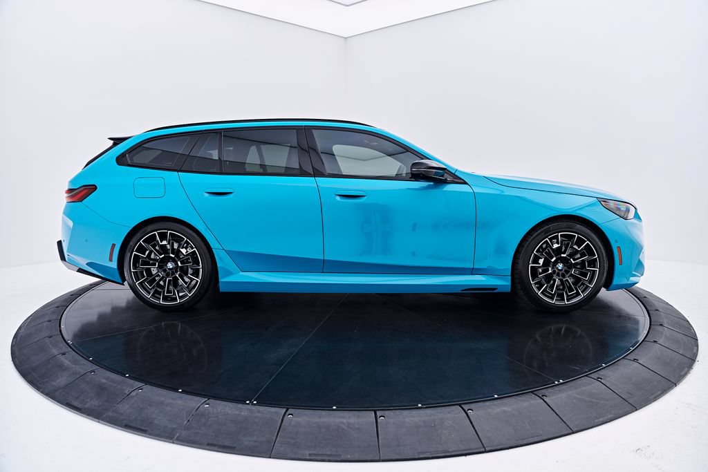 Used 2026 BMW M5 Touring w/ M Driver's Package AWD/4WD image 17