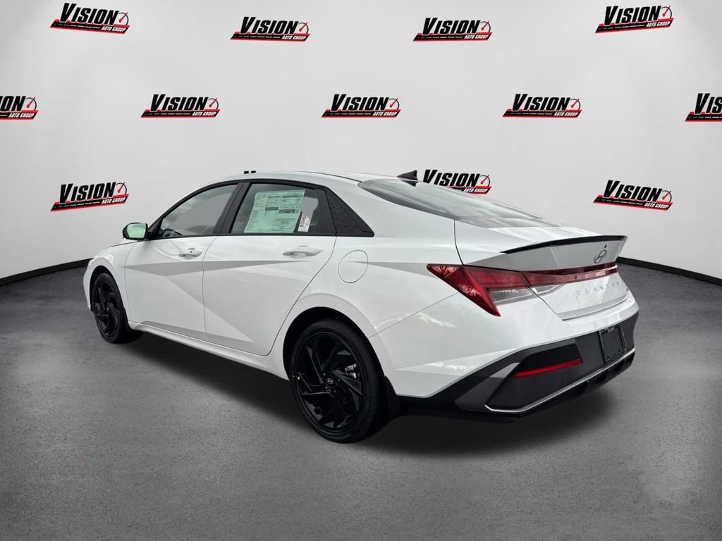 New 2026 Hyundai Elantra SEL FWD image 7