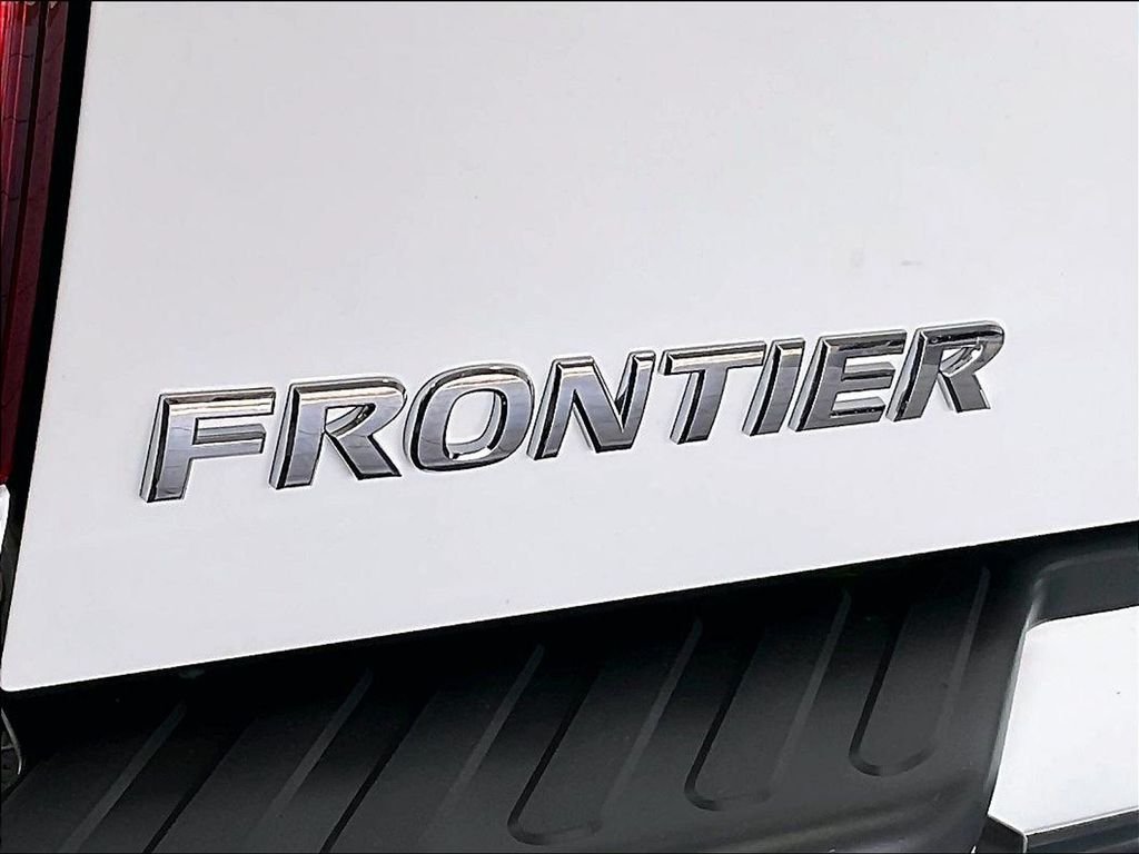 Used 2020 Nissan Frontier PRO-4X AWD/4WD image 29