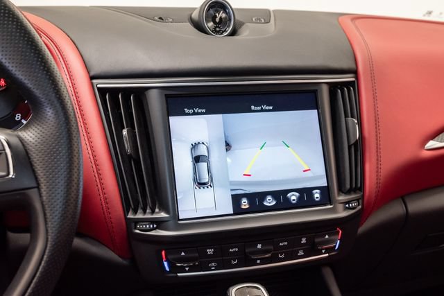Used 2022 Maserati Levante Trofeo AWD/4WD image 14