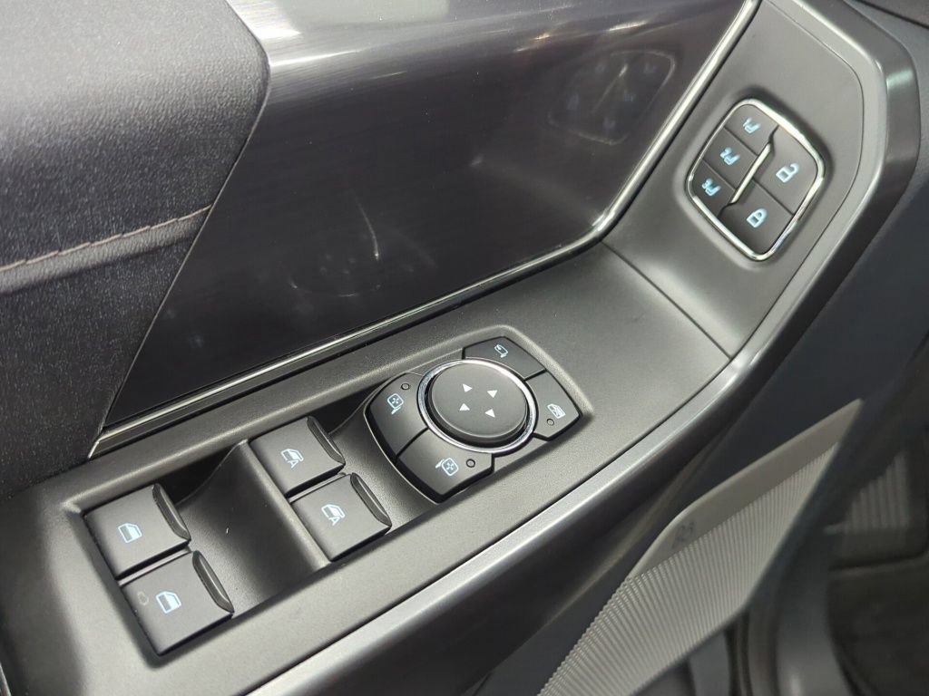 Used 2026 Ford F150 Lariat AWD/4WD image 11