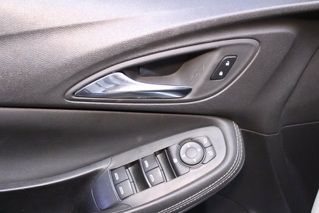 Used 2024 Buick Encore GX Sport Touring image 16