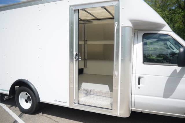 New 2026 Ford E-350 and Econoline 350 Super Duty w/ Power Equipment Group RWD image 22