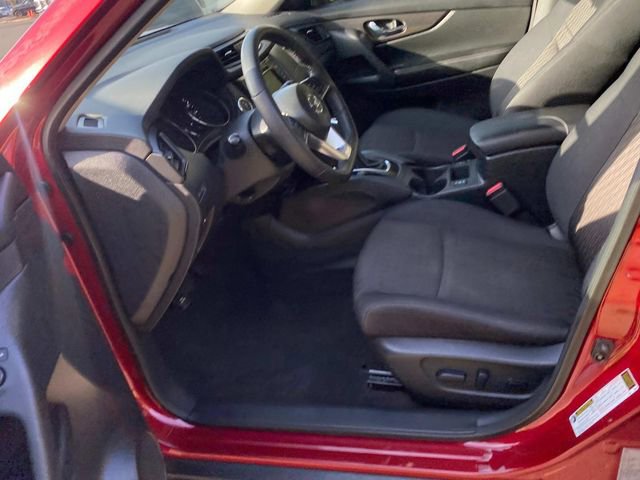 Used 2019 Nissan Rogue SV image 11