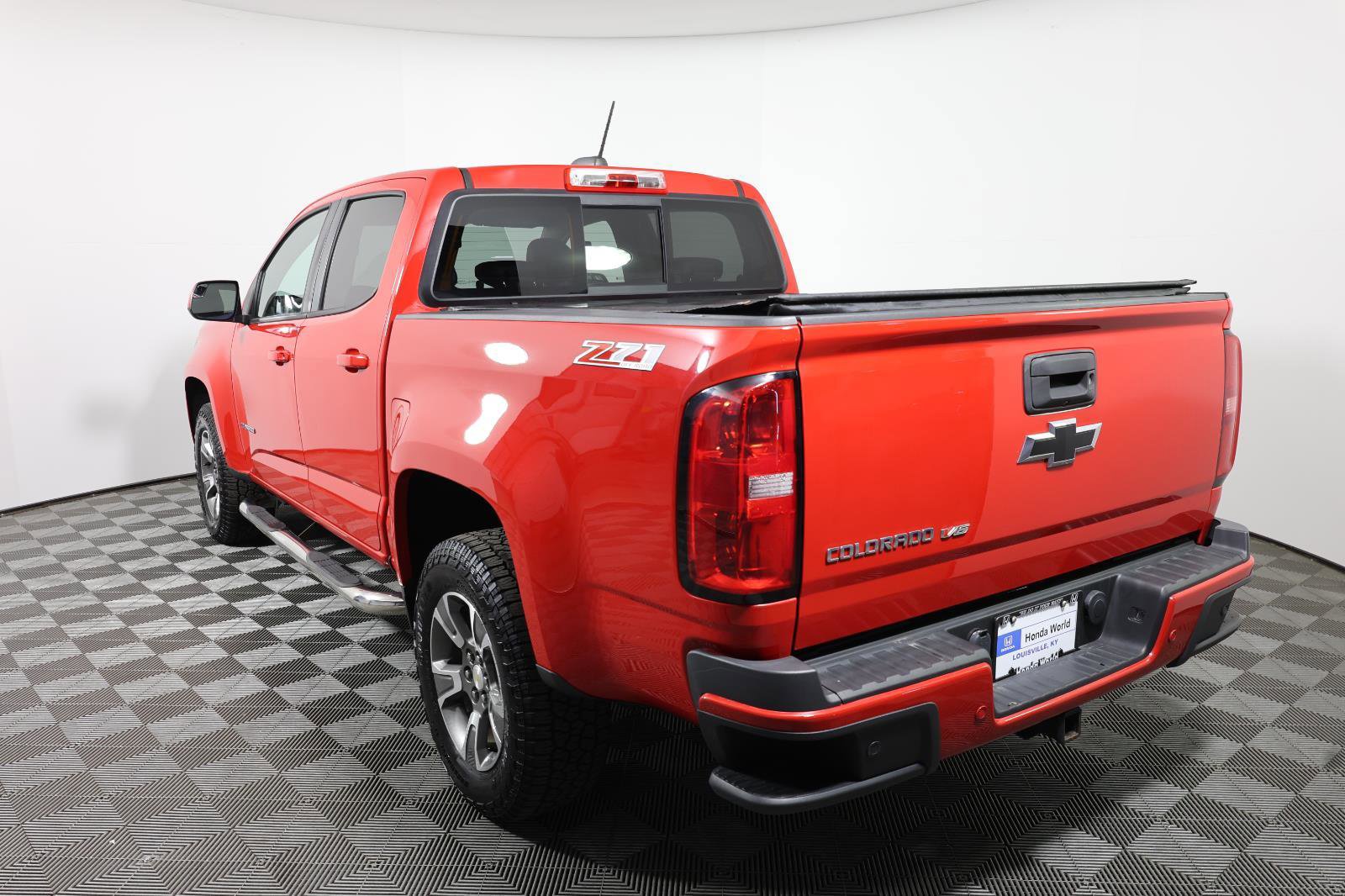 Used 2019 Chevrolet Colorado Z71 AWD/4WD image 7