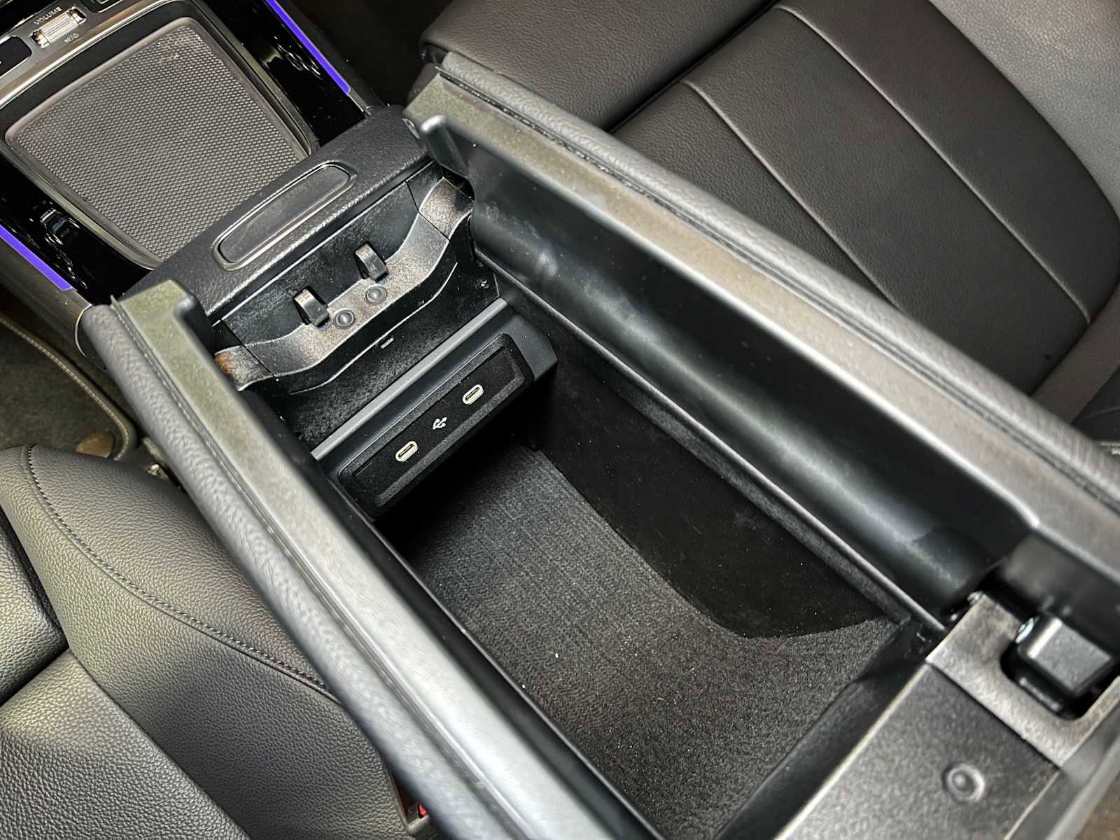 Certified 2025 Mercedes-Benz GLB 250 4MATIC image 29