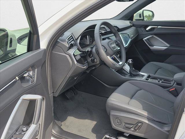 New 2025 Audi Q3 2.0T Premium w/ Convenience Package AWD/4WD image 13