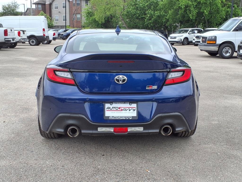 Used 2024 Toyota GR86 Premium image 5