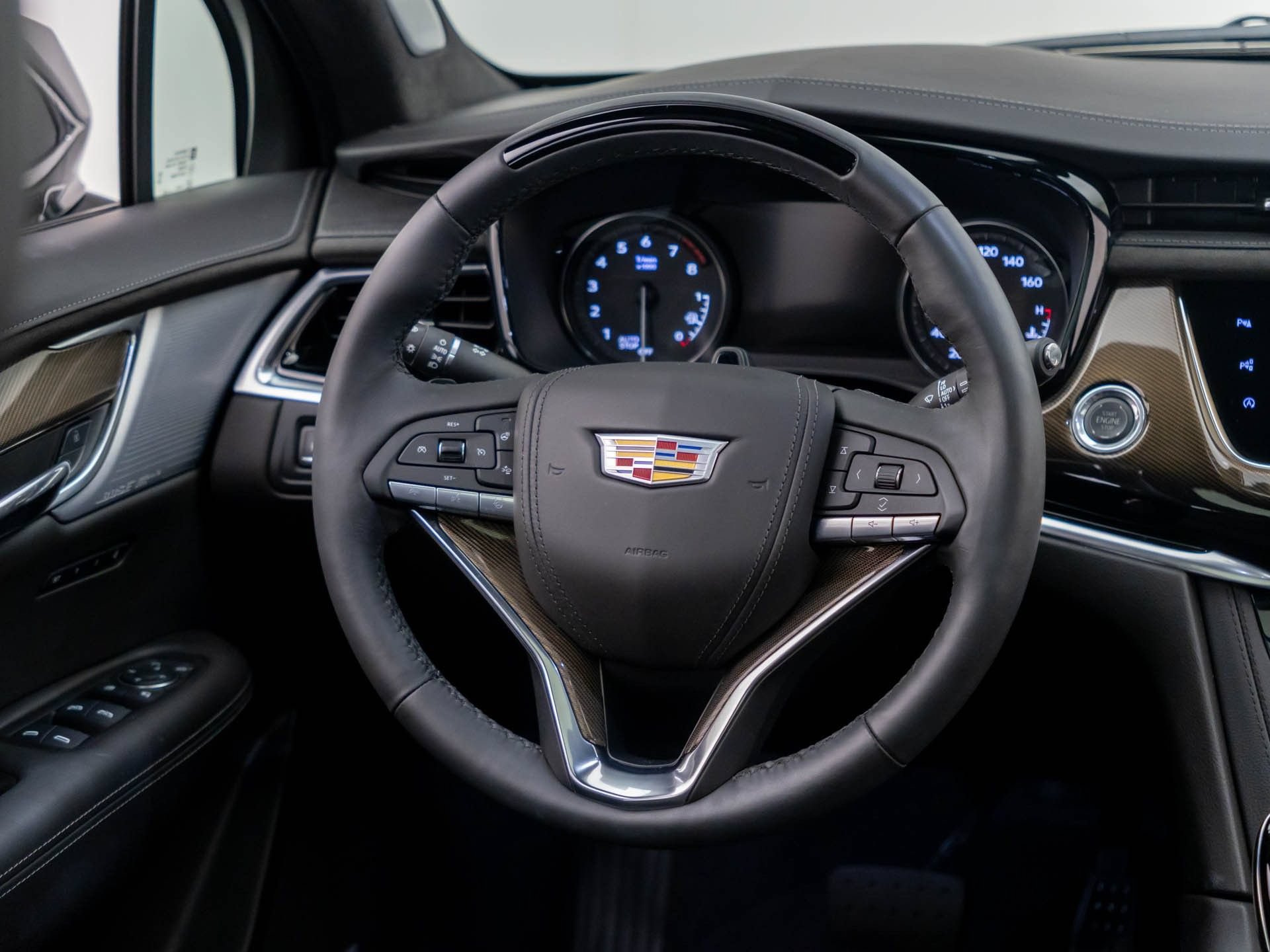 Certified 2025 Cadillac XT6 Premium Luxury w/ Platinum Package AWD/4WD image 13