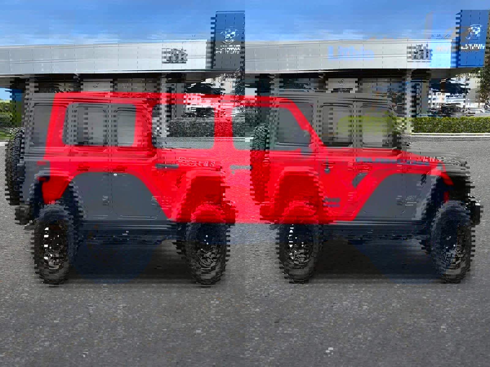 Used 2021 Jeep Wrangler Unlimited Rubicon 4xe w/ Steel Bumper Group image 8