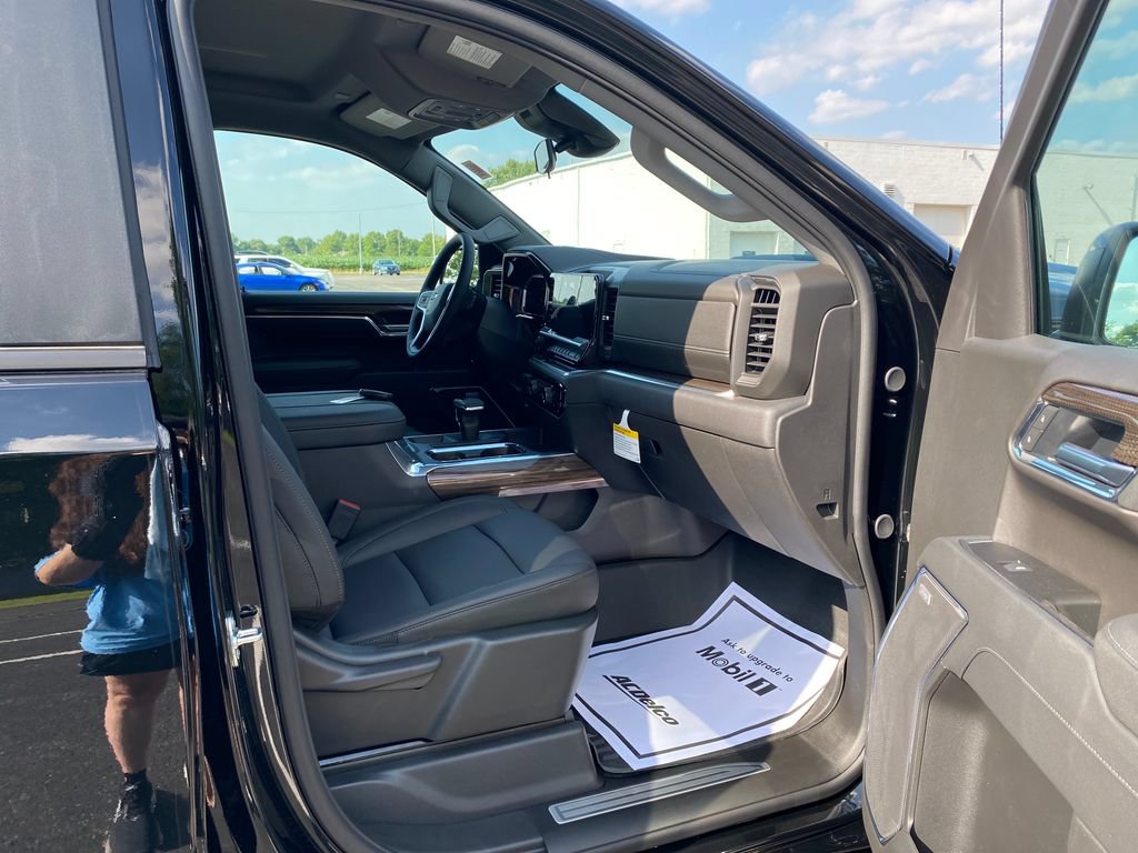 New 2026 Chevrolet Silverado 1500 LT Trail Boss w/ LT Trail Boss Premium Package AWD/4WD image 12
