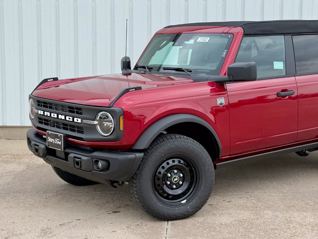 New 2026 Ford Bronco Big Bend w/ Black Diamond Package AWD/4WD image 2