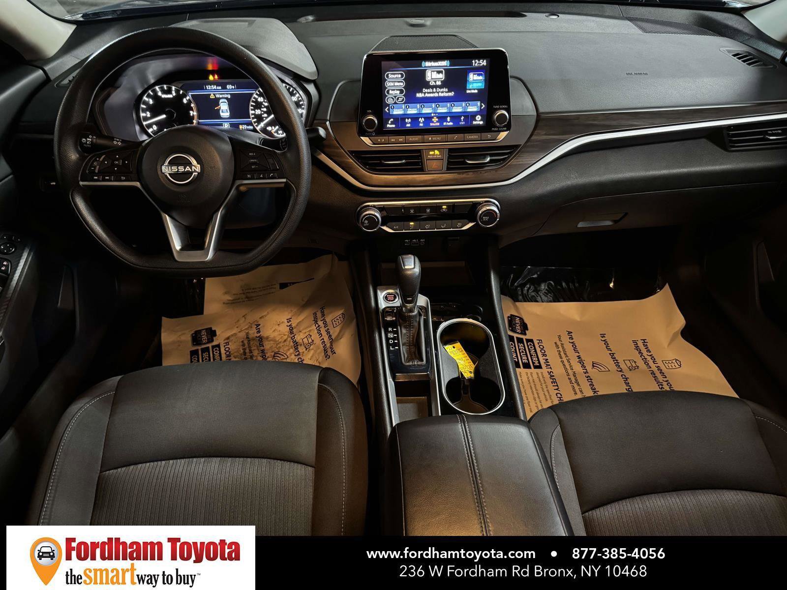 Used 2024 Nissan Altima 2.5 SV FWD image 13