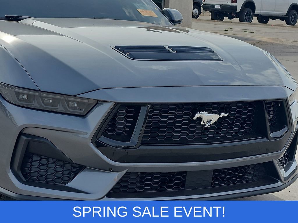 Used 2025 Ford Mustang GT image 7
