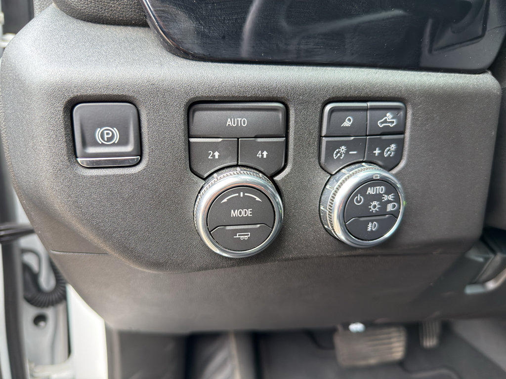 Used 2026 GMC Sierra 1500 SLT AWD/4WD image 22