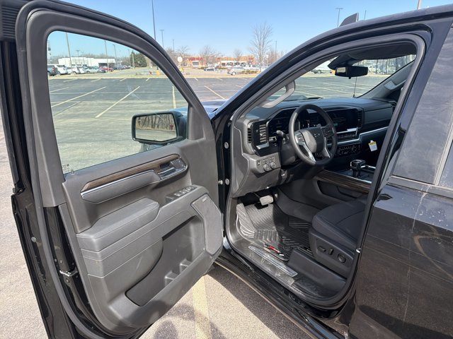 New 2026 Chevrolet Silverado 1500 LT Trail Boss image 9