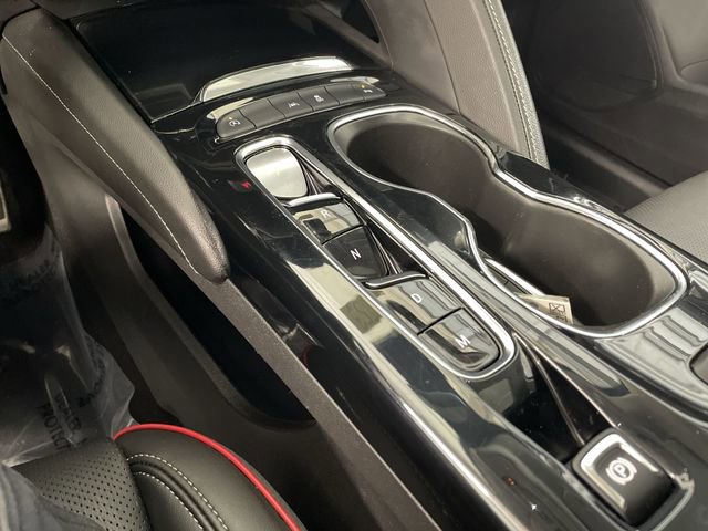 Certified 2022 Buick Envision Essence w/ Sport Touring Package image 28