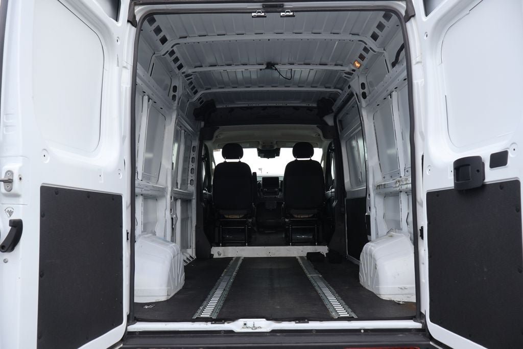 Used 2026 RAM ProMaster 2500 w/ Premium Convenience Group FWD image 4