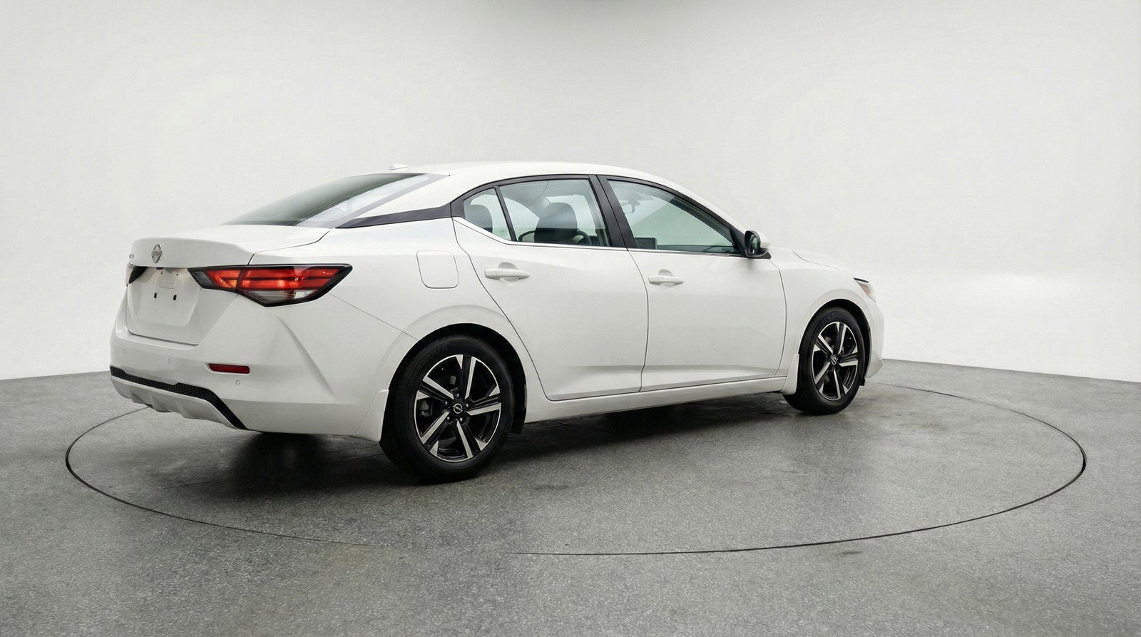 Used 2025 Nissan Sentra SV FWD image 9