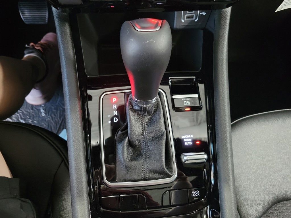 New 2025 Jeep Compass Latitude w/ Sun & Sound Group image 21