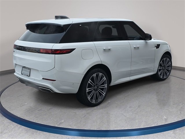 Used 2024 Land Rover Range Rover Sport Dynamic SE image 5