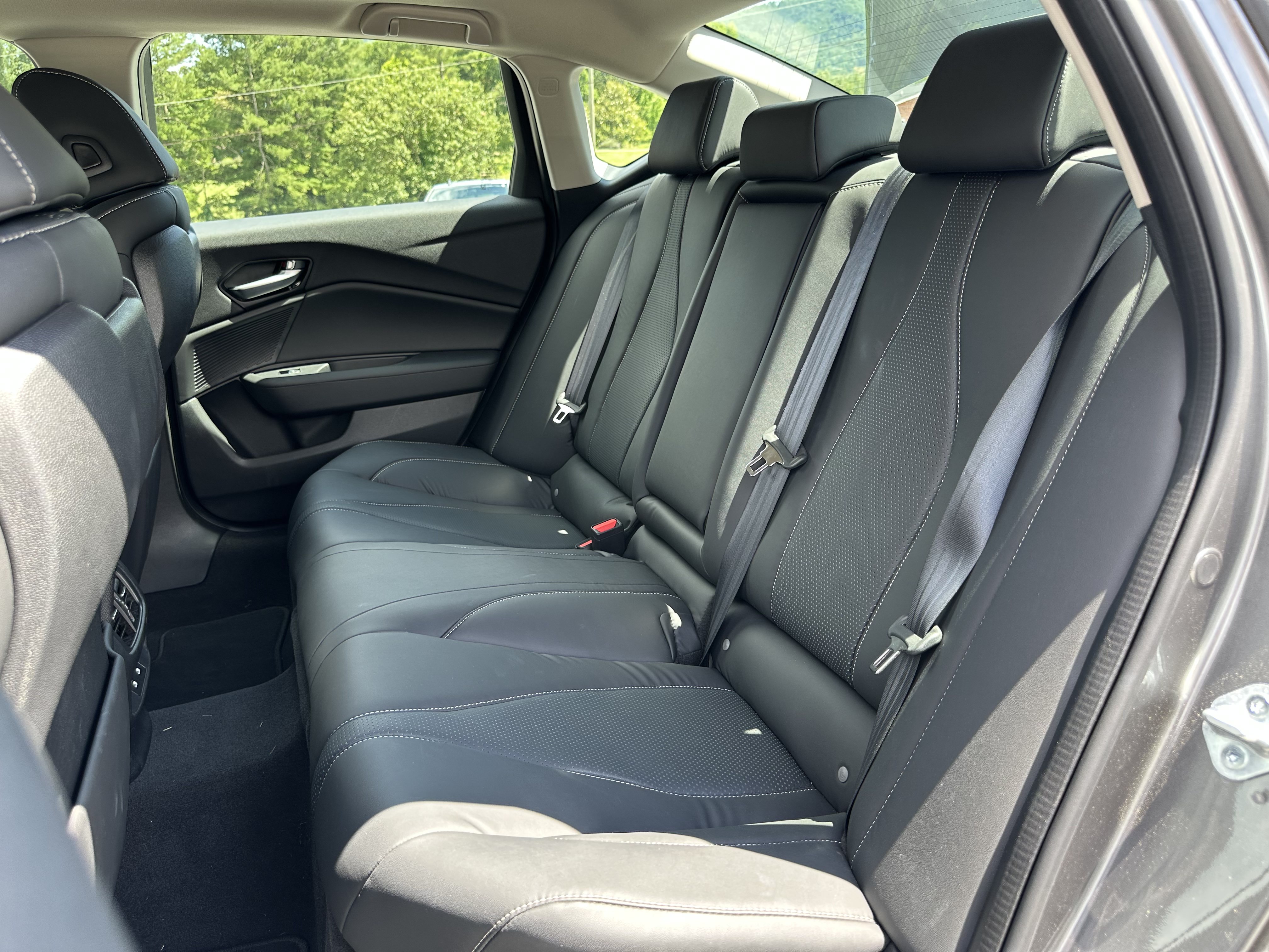 Used 2025 Acura TLX w/ Technology Package FWD image 12