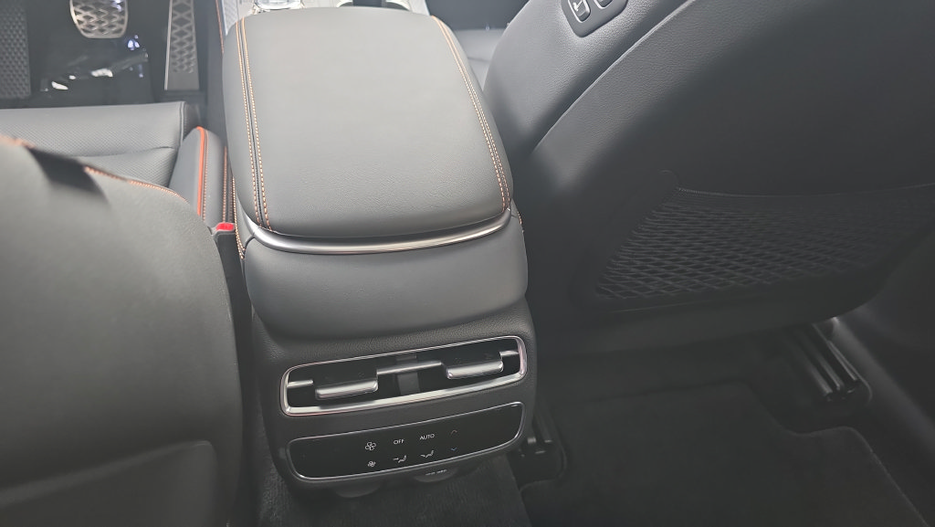 New 2026 Genesis GV70 2.5T Sport Prestige AWD/4WD image 11
