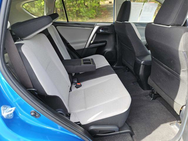 Used 2017 Toyota RAV4 XLE image 24