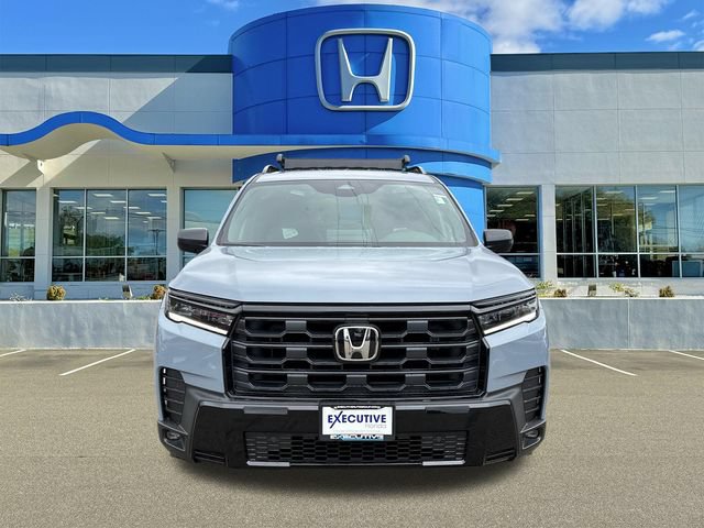 New 2026 Honda Pilot Sport image 6