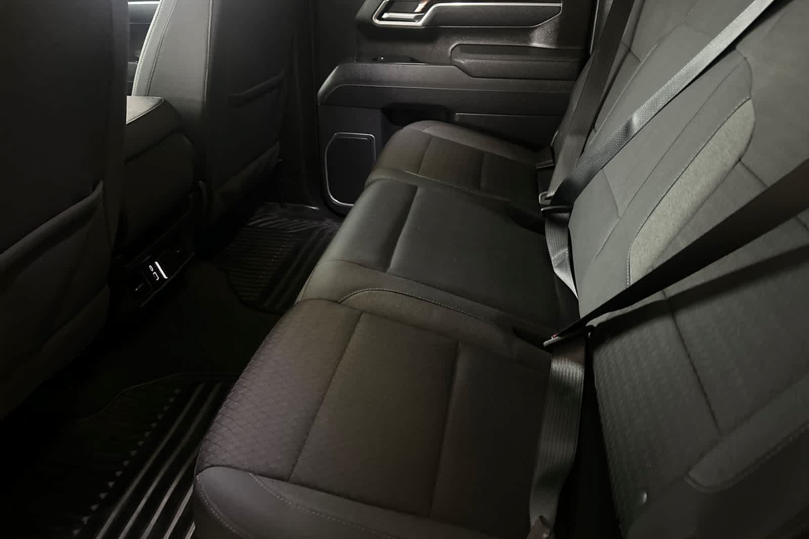 Used 2026 Chevrolet Silverado 1500 LT AWD/4WD image 4
