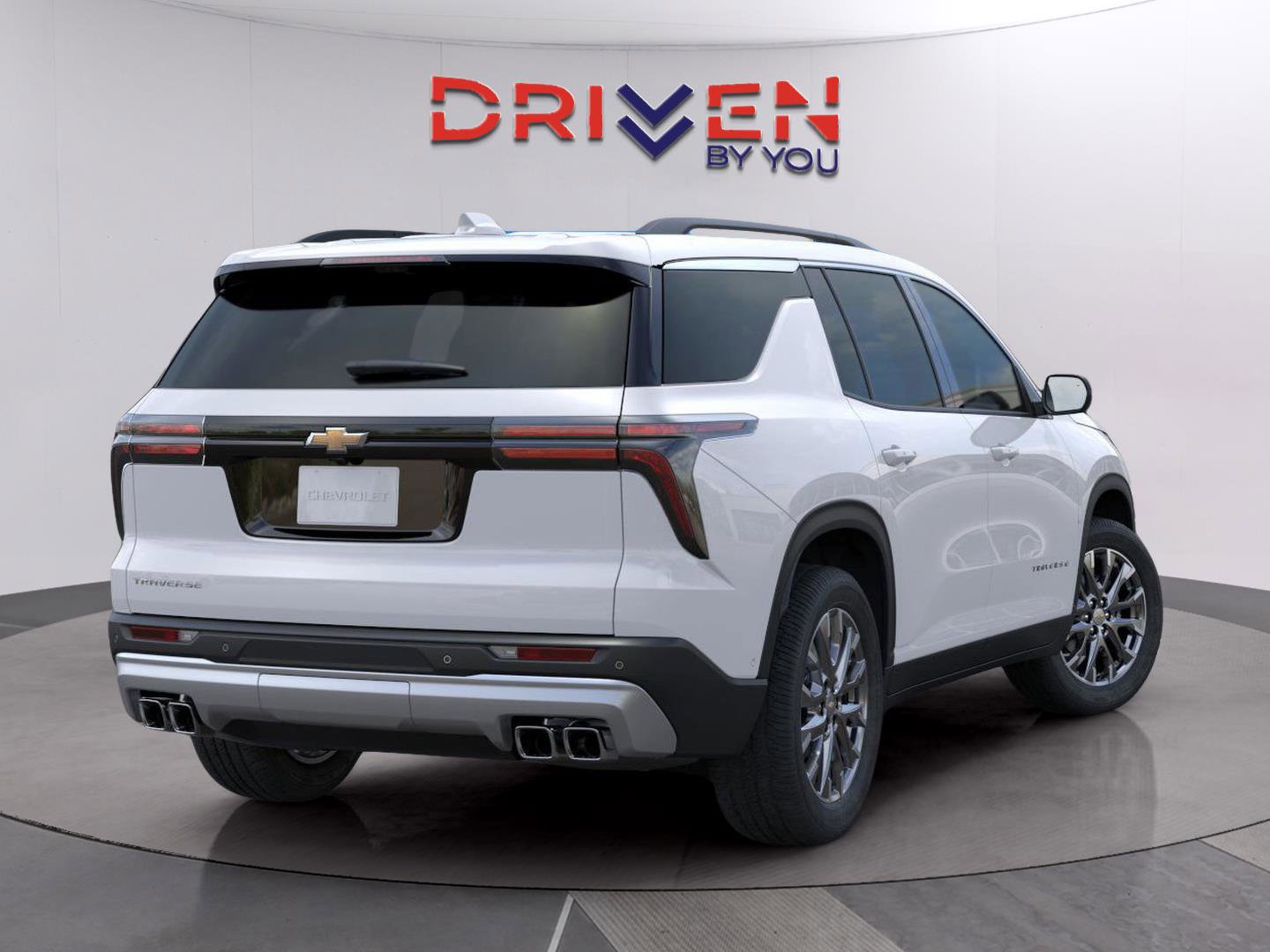 New 2026 Chevrolet Traverse LT image 3