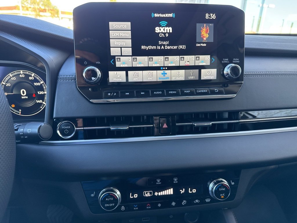 New 2025 Mitsubishi Outlander SEL image 16