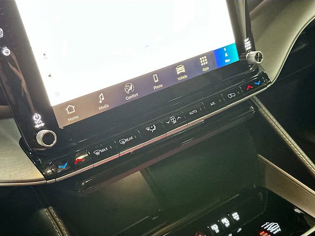 New 2025 Jeep Wagoneer L Series III w/ Quick Order Package 25C Super image 17