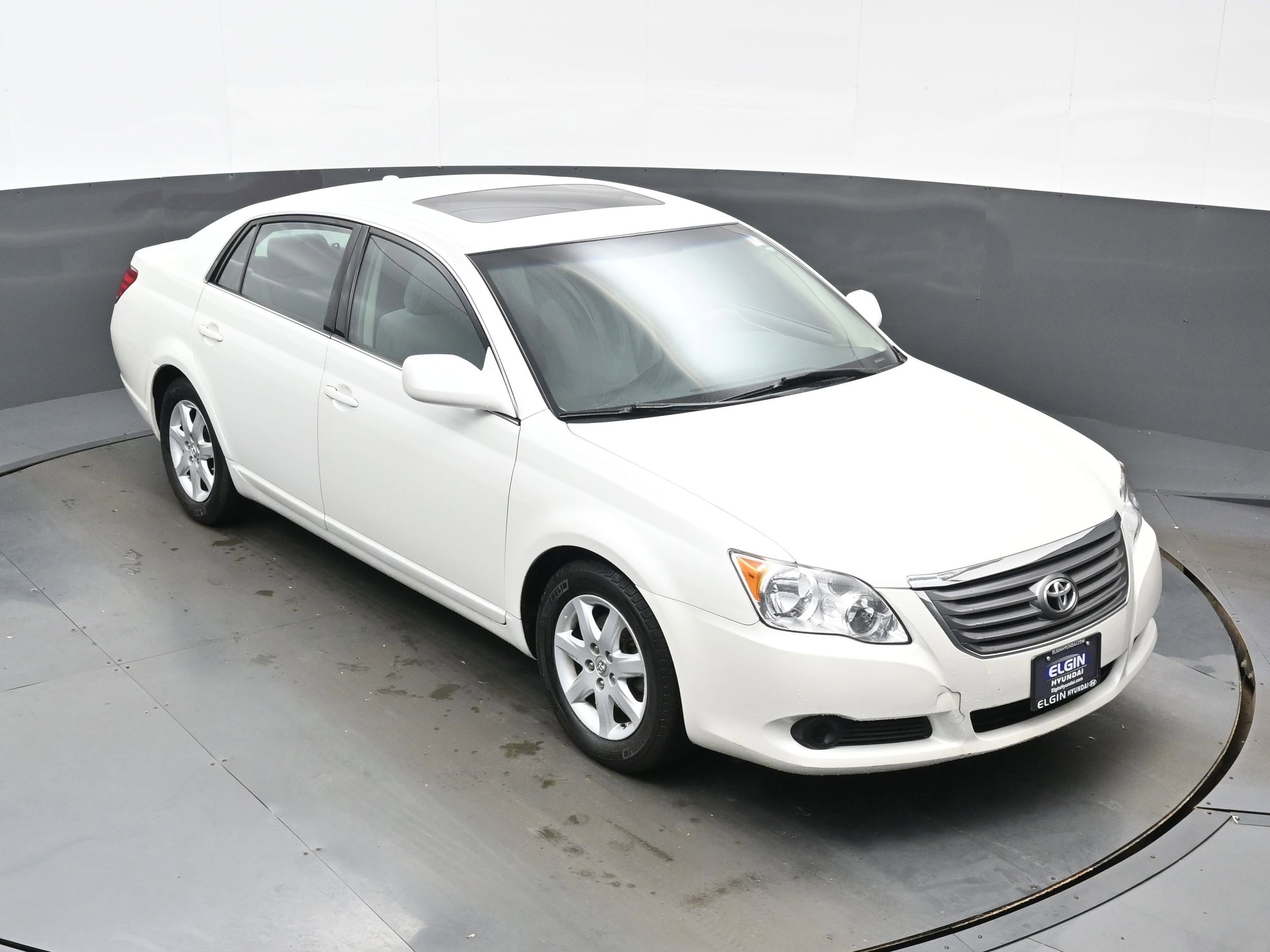 Used 2010 Toyota Avalon XL FWD image 37